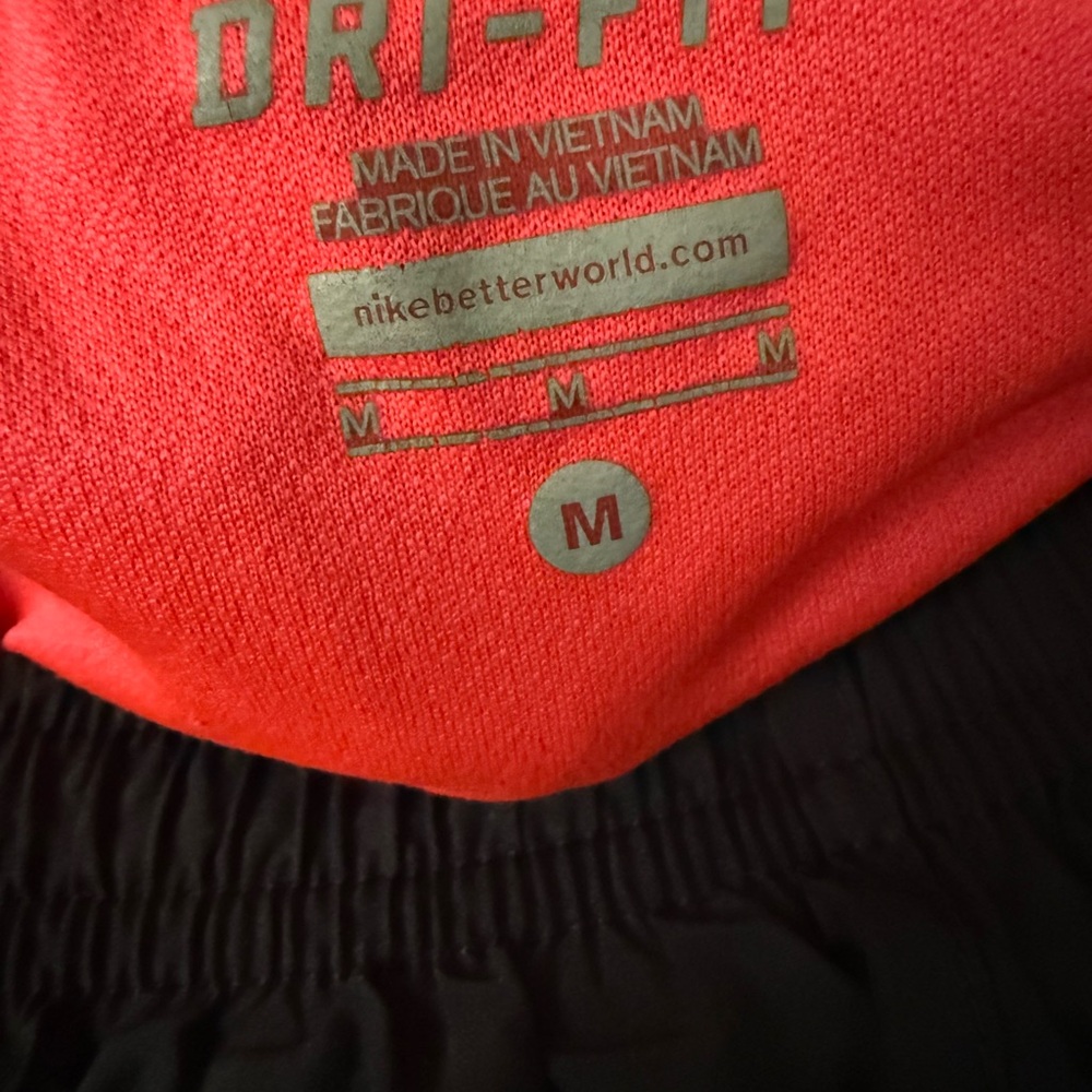 Nike Women's Black Athletic Shorts with Neon Pink Trim Dri Fit Work Out Running - Picture 4 of 4